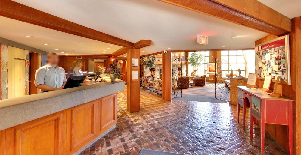 Hilton Grand Vacations Club Whistler Hotel Bagian luar foto
