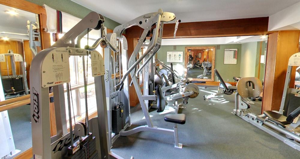 Hilton Grand Vacations Club Whistler Hotel Bagian luar foto